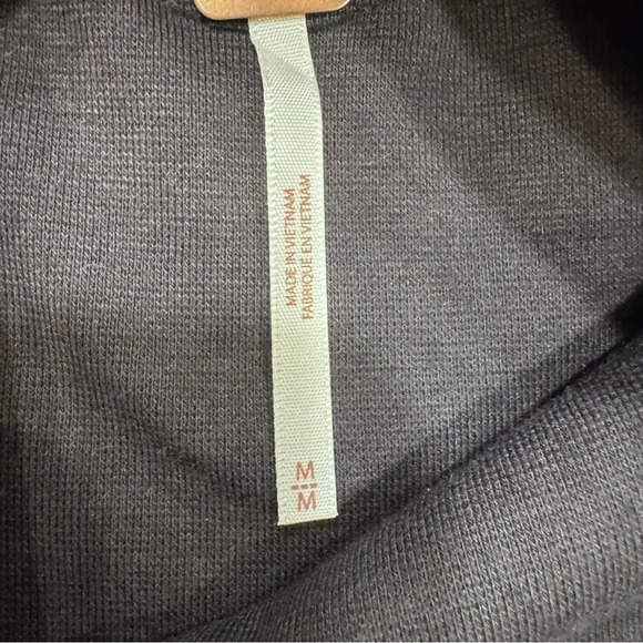 NEW Free People- Black V Neck Long Sleeve, open back  With Bow size medium. - Picture 10 of 10